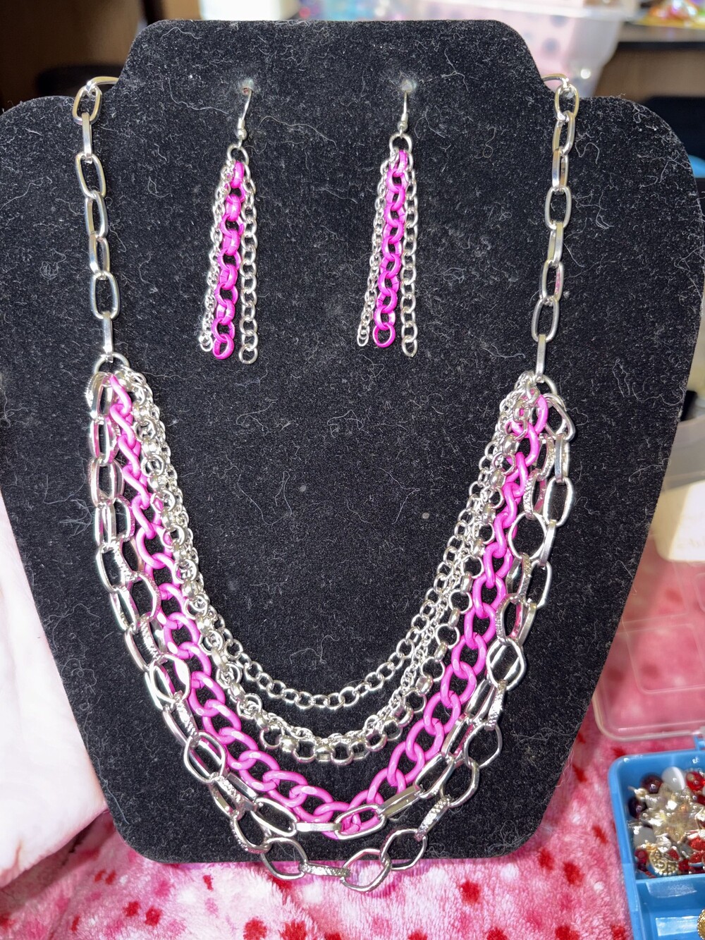 Silver Tone Pink Chain Necklace and Earrings Set
